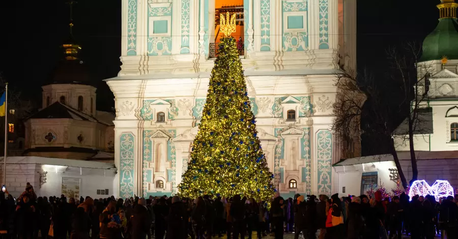 Від Києва – до Бахмута: у яких містах вже є різдвяні ялинки