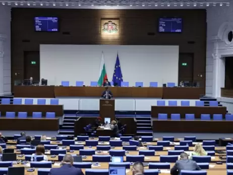 Парламент Болгарии преодолел вето президента на бронетранспортеры для Украины