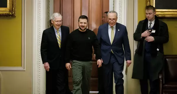Зеленский на встрече с сенаторами пообещал не допустить разворовывания помощи от США