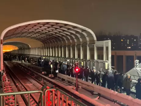 В Пекине столкнулись два поезда метро, пострадало полтысячи человек