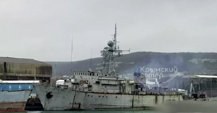 Оккупанты в Севастополе готовятся порезать на металл знаменитый корабль 