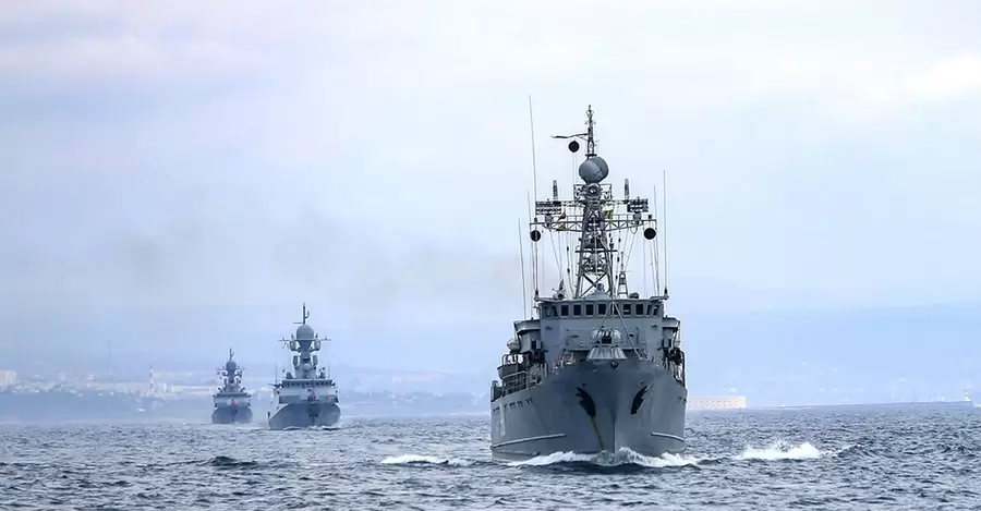 Россия впервые за три недели вывела в Черное море ракетоноситель с 
