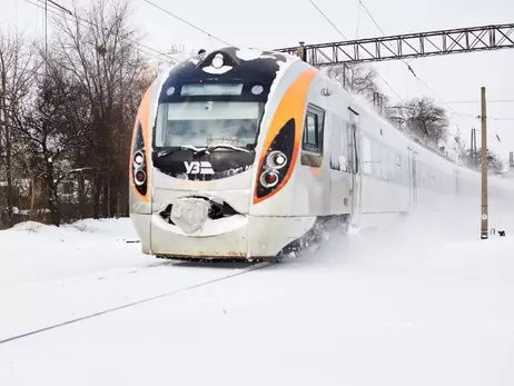 В Польше с рельсов сошел грузовой поезд, Укрзализныця предупредила о задержке рейсов