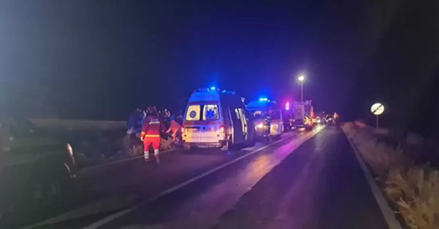 В Польше украинский микроавтобус врезался в грузовик, один человек погиб