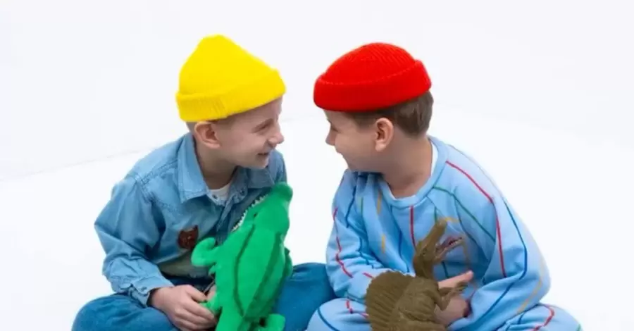 Сини MONATIK знялися для рекламної кампанії його дитячої книги