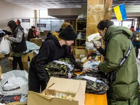 Владимир Зеленский подписал закон, упрощающий ввоз гуманитарной помощи