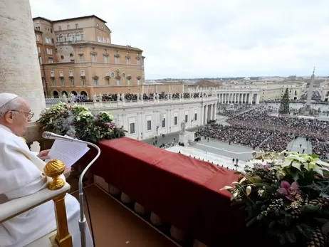 Папа Римський під час різдвяного послання молився за мир в Україні