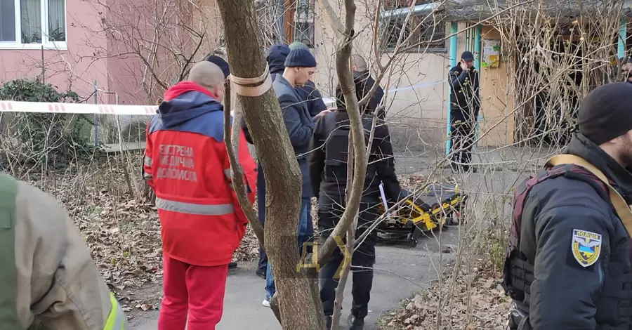 В Одессе неадекватный мужчина взял в заложники женщину с ребенком