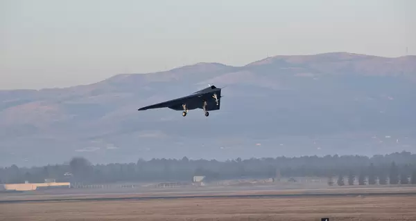 В Турции успешно провели первый полет дрона-невидимки с украинским двигателем