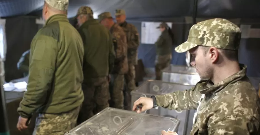 На временно оккупированных территориях проходит принудительный сбор подписей украинцев к выборам в РФ