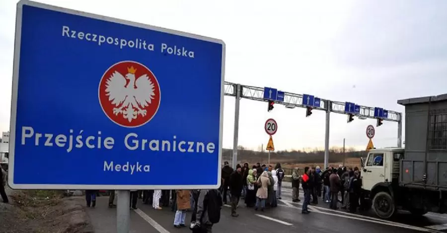 Уряд Польщі пішов на поступки фермерам, які мали намір відновити блокування кордону