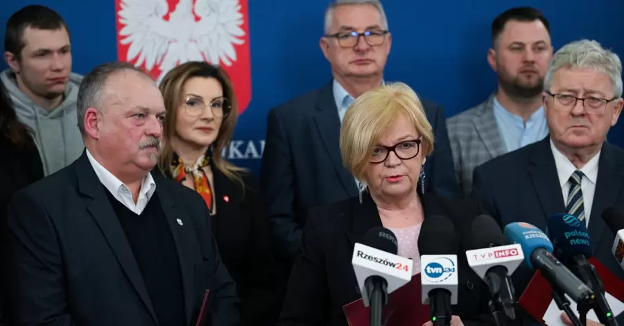 Правительство Польши подписало соглашение с фермерами - блокада границы прекратится 