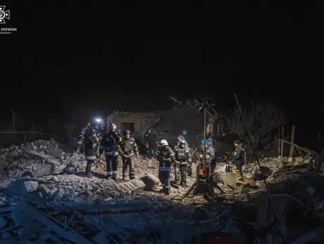 Удар по Покровскому району: в селе Ровно из-под завалов дома изъяли тело ребенка