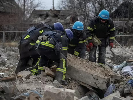 Из-под завалов в селе Ровно Покровского района достали тело второго погибшего 