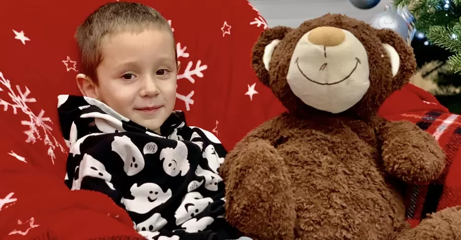 У Львові за допомогою робота-хірурга прооперували 5-річного сина захисника із рідкісною патологією нирки