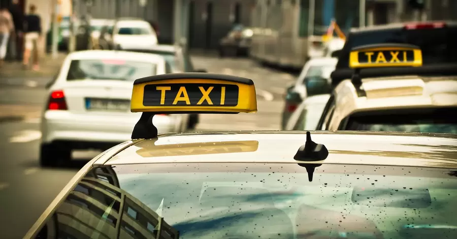 В Киеве оштрафовали таксиста за отказ разговаривать на украинском языке 