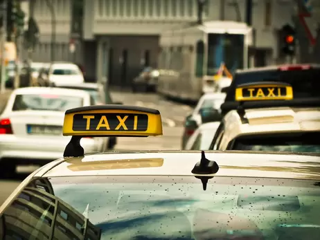 В Киеве оштрафовали таксиста за отказ разговаривать на украинском языке 