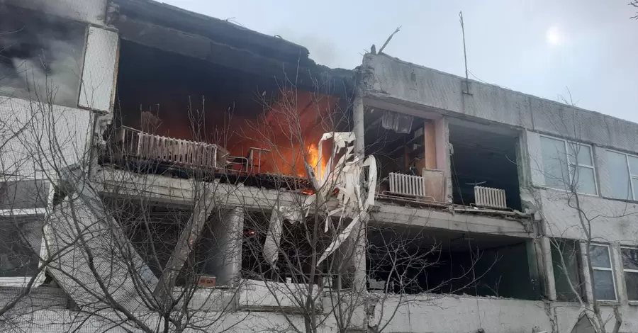 Війська РФ завдали авіаударів по Куп'янському району - загинула жінка, зайнялася пожежа в школі