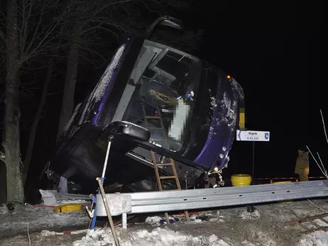 В Польше перевернулся украинский автобус с пассажирами, есть пострадавшие