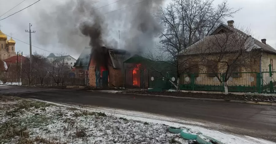Россияне обстреляли Курахово в Донецкой области, есть погибший и раненый