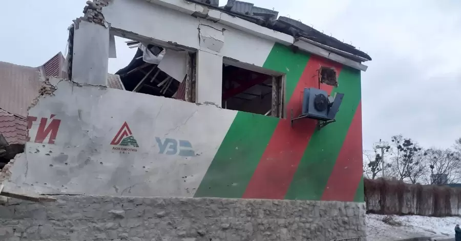 В результате ракетного удара по Киеву разрушен спортивный комплекс Укрзализныци 