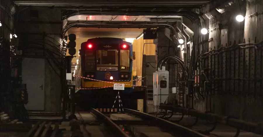 КМДА: Деформація тунелю між станціями метро сталася через помилки проєктування