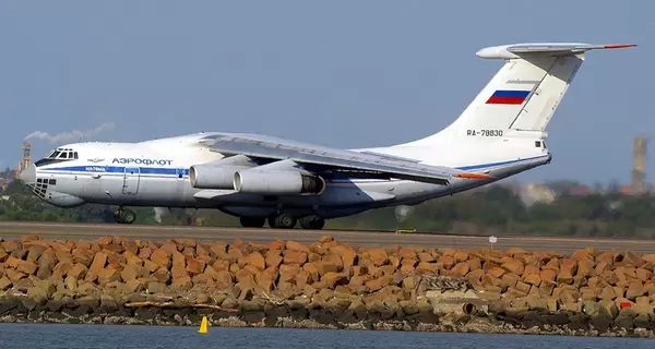 «Откровенный», он же «горбатый»: что известно о военно-транспортном самолете Ил-76 