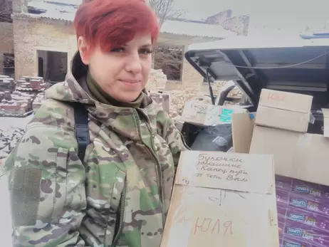 Сменила снайперскую винтовку на цыплят: женщина-ветеран из Запорожья развивает птицеферму