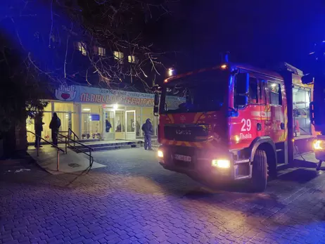 Во Львове из-за пожара в пансионате погиб мужчина, более 200 человек эвакуировали