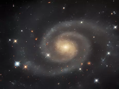 Телескоп Hubble сфотографировал спиральную галактику в созвездии Геркулеса