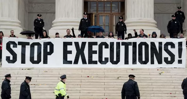 Смертная казнь: приговоров стало больше, а методы исполнения - разнообразнее