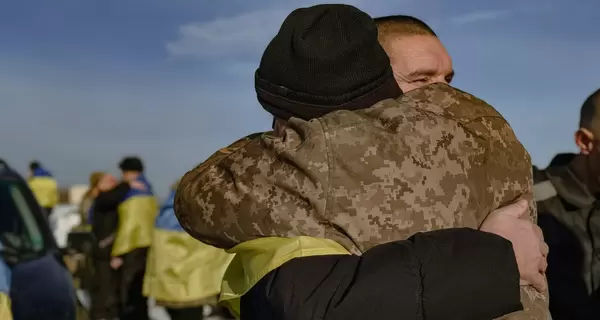 Из плена вернулся защитник 