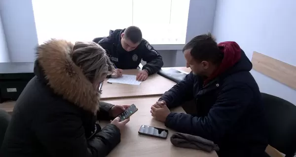 В Черкассах воспитательница частного садика забыла ребенка в троллейбусе