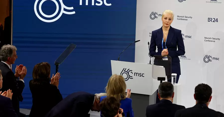 Дружина Навального на Мюнхенській конференції говорила про злочини Путіна, не згадавши війну в Україні