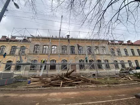 У Львові над університетом, де навчався Бандера, зводять захисний купол