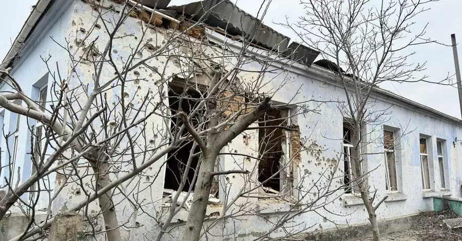 Россияне обстреляли Херсонскую область, пострадали два человека 