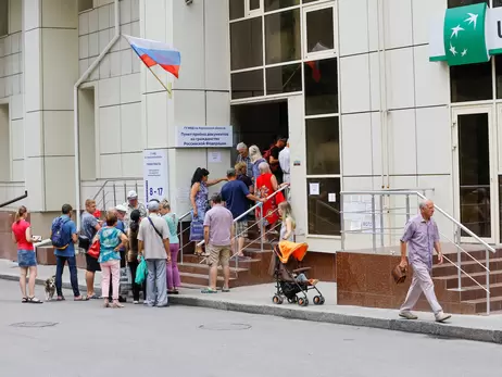Россия утверждает, что выдала более двух миллионов паспортов украинцам на оккупированных территориях