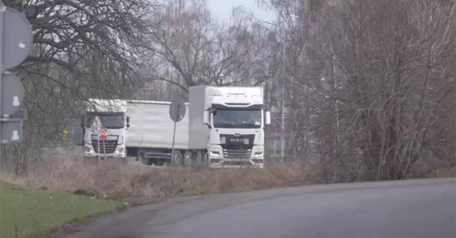 Поки польські фермери блокують кордони з Україною, країна нарощує торгівлю з Білоруссю та РФ, - розслідування 