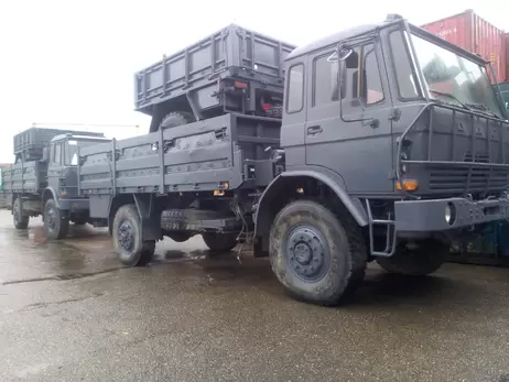 Польські фермери продовжують блокувати на кордоні рух вантажу для військових, – волонтер Смик