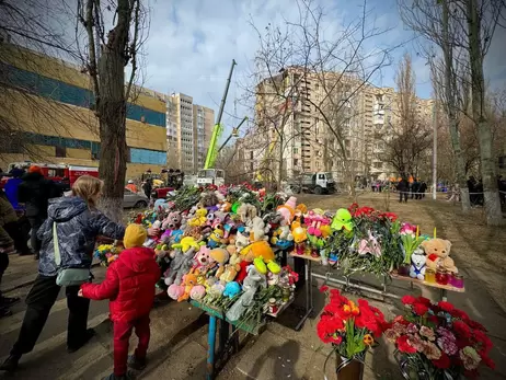 Кількість постраждалих від удару РФ по дев'ятиповерхівці в Одесі зросла до 20 людей