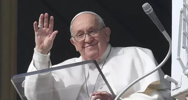 Кулеба запросив Папу Франциска до України, відповідаючи на його слова про “білий прапор”