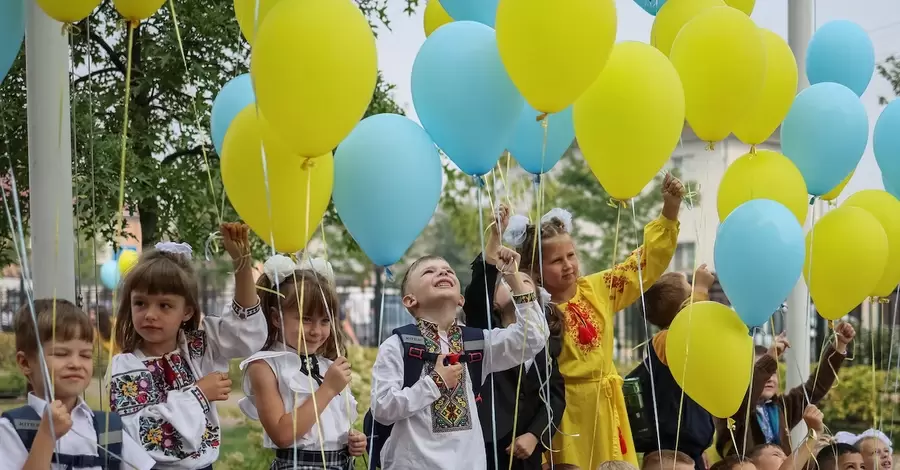 Сдать документы ребенка для поступления в первый класс в Киеве можно будет до 31 мая