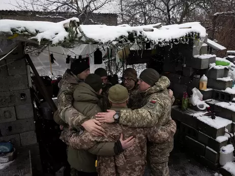 Военные НАТО находятся в Украине, но в боевых действиях не участвуют, - El Pais