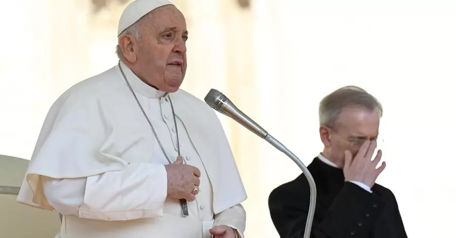 Папа Римский опять призвал к переговорам ради завершения войны 