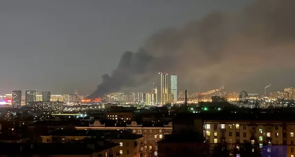 В ТРЦ под Москвой произошла стрельба, вспыхнул пожар - много раненых, есть погибшие 