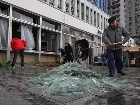 Кількість постраждалих в Одесі зросла до десяти, пошкоджено 300 квартир та Палац спорту