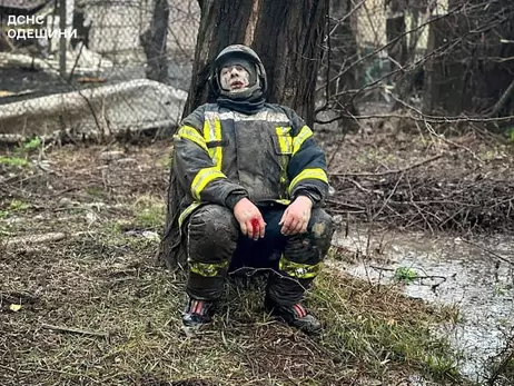 Спасатель из Одессы, чья фото разлетелась по сети: Слышал гул и улетел на шесть метров