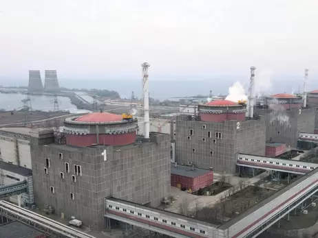 Гендиректор МАГАТЕ заявив про 3 прямі влучання в захисну оболонку реактора ЗАЕС
