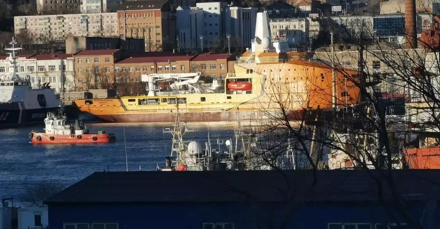 У Владивостоці горіла «гордість Росії» - корабель 