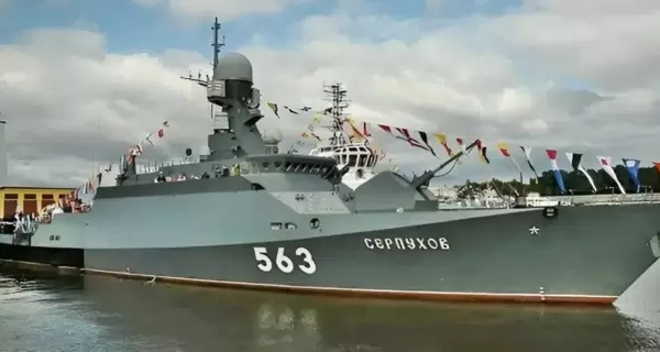 Украинская разведка подтвердила пожар на российском военном корабле 